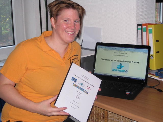 Corinna Kopp - Autorin der Abschlussarbeit zum Thema Tanz-Reisen Corinna Kopp - Autorin der Abschlussarbeit zum Thema Tanz-Reisen