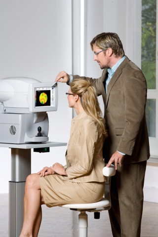 Der i.Profiler von ZEISS vermisst Augen 25x genauer als herkömmliche Sehtests