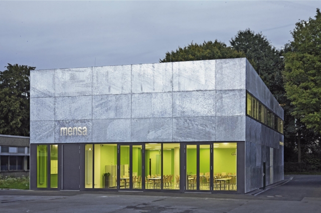 1. Preis der Kategorie Architektur: Neubau des Ganztagesbereiches der Werner-von-Siemens-Schule in B 1. Preis der Kategorie Architektur: Neubau des Ganztagesbereiches der Werner-von-Siemens-Schule in B