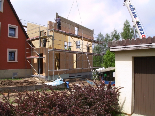 ?Baupfusch: Arbeiten Handwerker schlampig, haften sie für die Folgen.? (Foto: Schwäbisch Hall / Plan ?Baupfusch: Arbeiten Handwerker schlampig, haften sie für die Folgen.? (Foto: Schwäbisch Hall / Plan