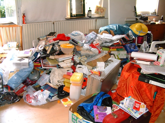 Müllentsorgung auch in Messie-Wohnung