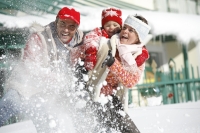 Familie im Winter  (Leading Family Hotel & Resort Alpenrose)