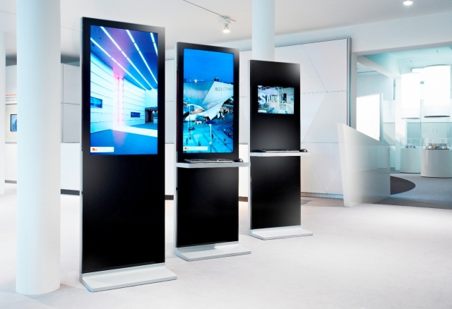 Multimedia-Informationsstele Lambda: Produktentwicklung der Expotechnik Group Multimedia-Informationsstele Lambda: Produktentwicklung der Expotechnik Group