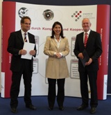 Im Bild: Prof. Klaus Sedlbauer, Bayerische Staatssekretärin Katja Hessel, Prof. Michael Braun 