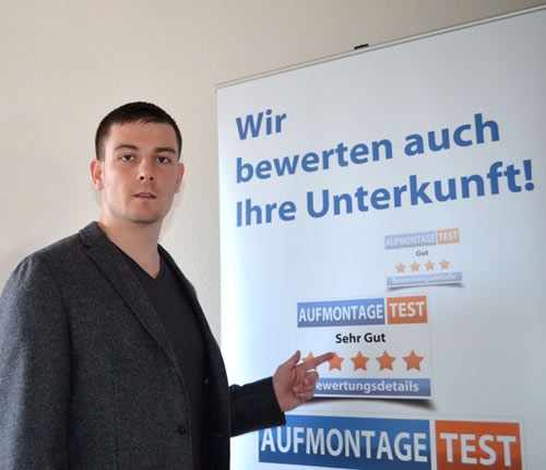 Martin Brosy bewertet mit seinem Unternehmen Aufmontage GbR Gästezimmer