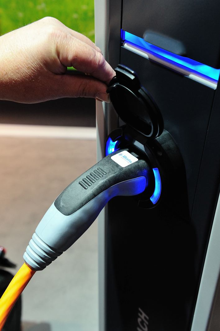 Neu! Die Ladesteckdose mit LED Beleuchtung
