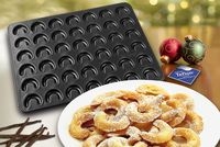 Vanillekipferl gelingen auf speziell geformten Backblechen mit Qualitäts-Antihaftbeschichtung besond Vanillekipferl gelingen auf speziell geformten Backblechen mit Qualitäts-Antihaftbeschichtung besond