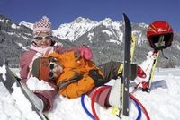 Erholungsurlaub im Winter mit der Familie: Kindern wird in der Naturparkregion Reutte viel geboten. Erholungsurlaub im Winter mit der Familie: Kindern wird in der Naturparkregion Reutte viel geboten.