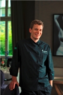 Chefkoch Dirk Hoberg im Restaurant Ophelia Chefkoch Dirk Hoberg im Restaurant Ophelia