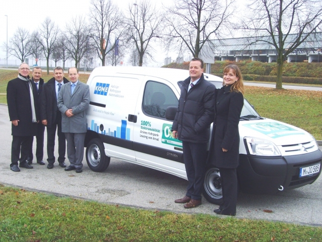V.l.n.r.: Klaus Pfeiffer, Commercial Director Arval Deutschland, Lionel Wolff, Geschäftsführer Arval V.l.n.r.: Klaus Pfeiffer, Commercial Director Arval Deutschland, Lionel Wolff, Geschäftsführer Arval