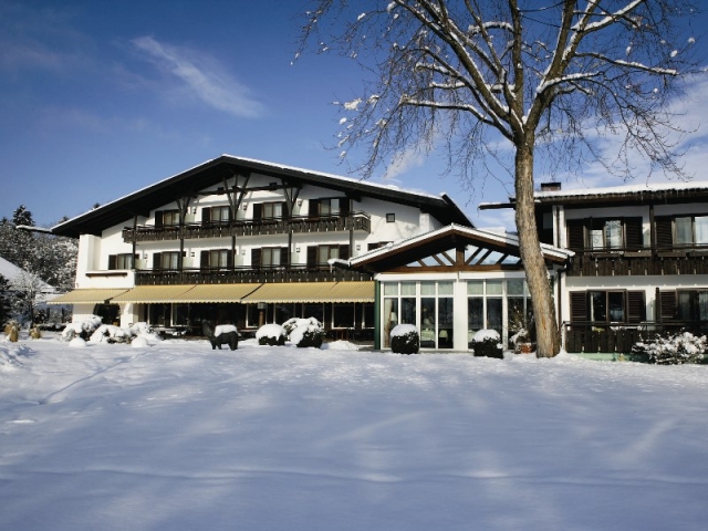 Luxuriöse Weihnachtsfeiertage im Alpenhof Murnau. Copyright: Alpenhof Murnau Luxuriöse Weihnachtsfeiertage im Alpenhof Murnau. Copyright: Alpenhof Murnau