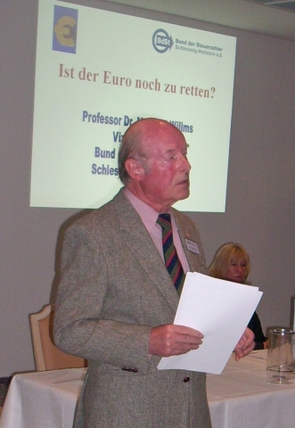 Professor Dr. Manfred Willms, Vizepräsident des Bundes der Steuerzahler Schleswig-Holstein, bei eine