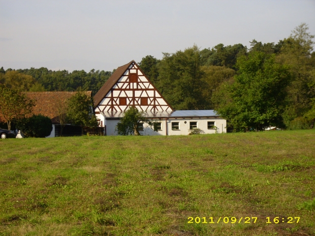 Die Sonne liefert Energie für eine Mühle Die Sonne liefert Energie für eine Mühle