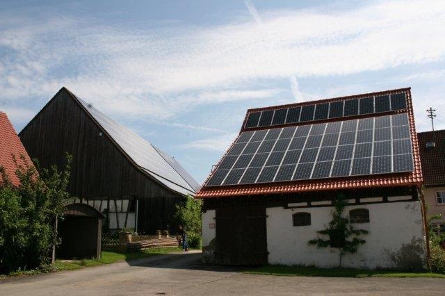 Photovoltaik erzeugt Strom Photovoltaik erzeugt Strom