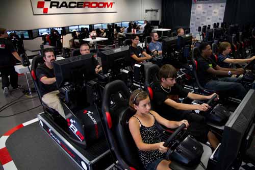Virtuelles Rennerlebnis © RaceRoom