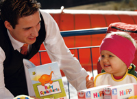Neu: Die erste Baby-Speisekarte der Welt! Für zufriedene Ferien-Kinder und entspannte Eltern Neu: Die erste Baby-Speisekarte der Welt! Für zufriedene Ferien-Kinder und entspannte Eltern