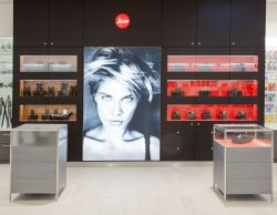 Der LEICA-Shop in den neuen Filialen von Leistenschneider Der LEICA-Shop in den neuen Filialen von Leistenschneider
