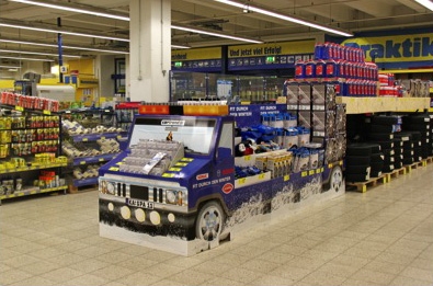 Ein Truck mit Autozubehörprodukten - konzipiert und realisiert von SCA Packaging Ein Truck mit Autozubehörprodukten - konzipiert und realisiert von SCA Packaging