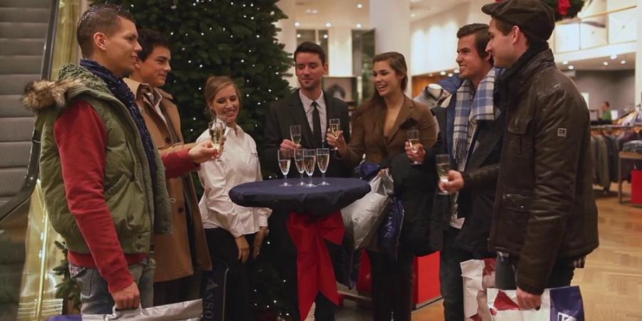 brandnew entertainment verbreitet für ANSON'S Weihnachtsstimmung im Social Web.