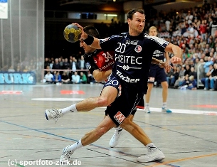 (Sportfoto Zink): Wieder der sichere Torschütze für den HCE – Daniel Pankofer (Sportfoto Zink): Wieder der sichere Torschütze für den HCE – Daniel Pankofer