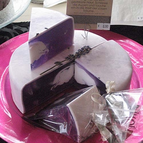 Weihnachtliche Schokotorte für die Badewanne Weihnachtliche Schokotorte für die Badewanne