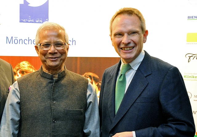 Friedensnobelpreisträger Muhammad Yunus würdigte Rhenus Lubs Beitrag in Sachen?Hilfe zur Selbsthilfe Friedensnobelpreisträger Muhammad Yunus würdigte Rhenus Lubs Beitrag in Sachen?Hilfe zur Selbsthilfe