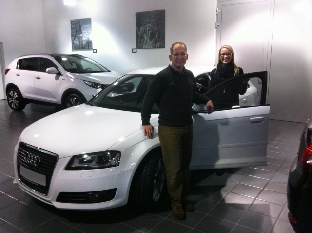 Tanja D. mit ihrem neuen Audi A3 Sportback Tanja D. mit ihrem neuen Audi A3 Sportback