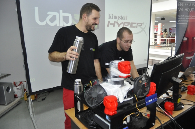 Rumänische Overclocking-Gurus beim Rekordversuch