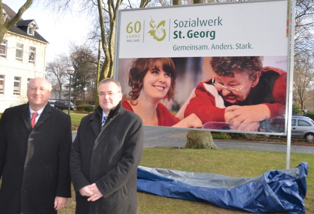 Vorstandssprecher Dieter Czogalla (li.) und Vorstand Wolfgang Meyer in Gelsenkirchen: Das Sozialwerk Vorstandssprecher Dieter Czogalla (li.) und Vorstand Wolfgang Meyer in Gelsenkirchen: Das Sozialwerk