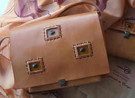 Ledertasche aus dem Atelier Chic Ledertasche aus dem Atelier Chic
