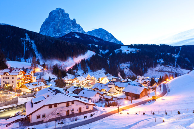 Winterurlaub in Gröden - Panoramasicht vom Hotel