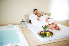 Gönnen Sie sich Zeit und Entspannung zu Zweit! Quelle: Wohlühlhotel in Boppard / beauty24 GmbH Gönnen Sie sich Zeit und Entspannung zu Zweit! Quelle: Wohlühlhotel in Boppard / beauty24 GmbH