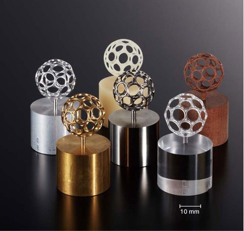 Goldprämierter Gitterball programmiert mit hyperMILL Goldprämierter Gitterball programmiert mit hyperMILL