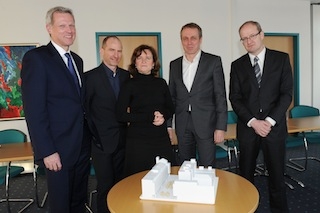 Jürgen Wunn, Prof. Heiko Lukas, Regina Stottrop, Prof. Jens Wittfoht und Stefan Bender (v.l.n.r.) be