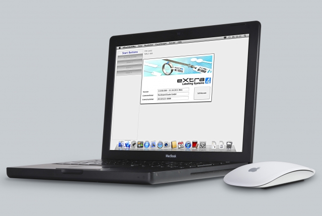 Apple MacBook mit dem Eröffnungsbildschirm der Etikettendruck-Software eXtra4mac Apple MacBook mit dem Eröffnungsbildschirm der Etikettendruck-Software eXtra4mac