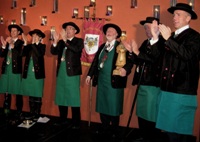 Die Compagnons mit Paul Fourrichon (3.v.li.), Christian Scheibling (3.v.re.) und Daniel Braun (re.) Die Compagnons mit Paul Fourrichon (3.v.li.), Christian Scheibling (3.v.re.) und Daniel Braun (re.)