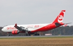 airberlin Airbus in BER-Design