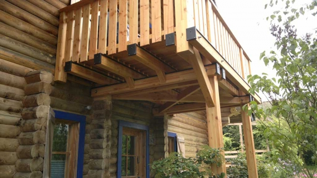 Massiv-Holzbalkon, ein zusätzlicher Wohnraum und Lebensqualität Massiv-Holzbalkon, ein zusätzlicher Wohnraum und Lebensqualität