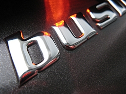 Fahrzeugwerbung neu definiert: Chromoletters.de