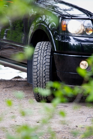 Der neue Nokian Rotiiva AT Sommerreifen für SUV kommt mühelos voran Foto: Nokian Der neue Nokian Rotiiva AT Sommerreifen für SUV kommt mühelos voran Foto: Nokian