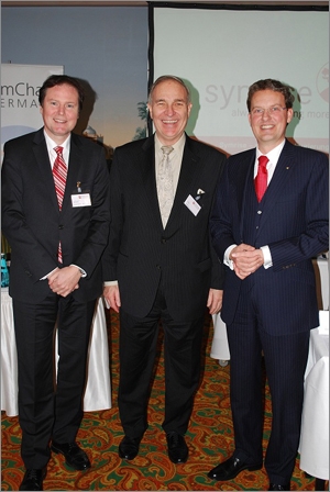 v.l.n.r. Dr. Heinz-Jürgen Bertram, Symrise AG; Fred B. Irwin, American Chamber of Commerce in German