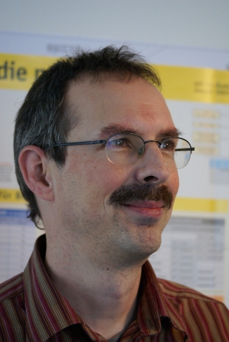 Dipl.-Ing. (FH) Erik Topola, gelernter Zimmermann, beschäftigt sich im Ingenieurbüro W+S WESTPHAL in