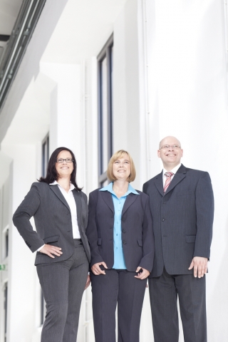 Diana Ricken, Claudia Lorenz, Oliver Huckels Diana Ricken, Claudia Lorenz, Oliver Huckels