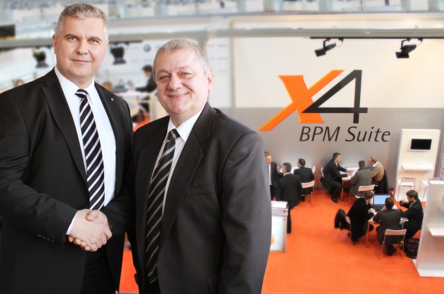 Lothar Kelbch (Partnermanager SoftProject) und Michael Gries (Fistec AG)
