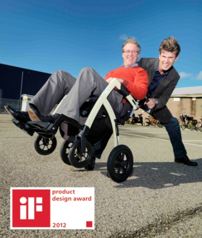 Der Rollz Motion - Rollator und Rollstuhl in einem