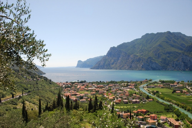Der nördliche Gardasee in der Provinz Trentino ist ein Sportparadies Der nördliche Gardasee in der Provinz Trentino ist ein Sportparadies