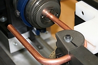 Rohrbiegemaschine sichert Qualität und Präzision in der Spulenfertigung (Bild: MF-Schirmbrand KG) Rohrbiegemaschine sichert Qualität und Präzision in der Spulenfertigung (Bild: MF-Schirmbrand KG)