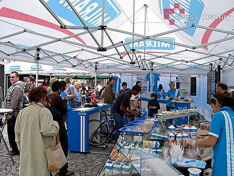 Das VIP-Zelt von Swiss Display als Cateringzelt 8x4m für Milram