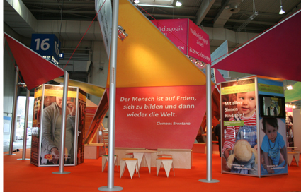 Messestand Waldorfpädagogik aktuell - didacta 2012 Messestand Waldorfpädagogik aktuell - didacta 2012