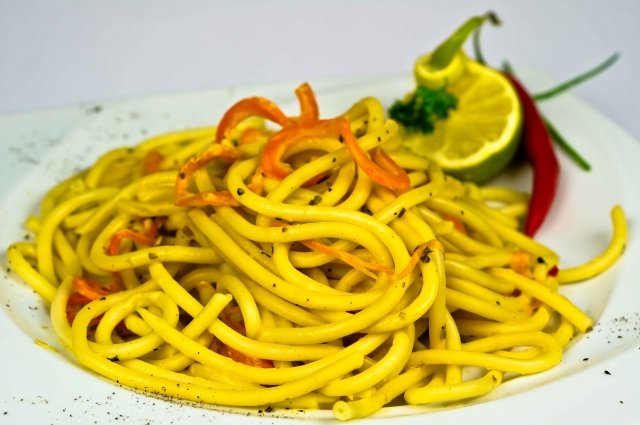 Februar-Rezept: Möhren-Spaghetti mit Chili-Vanillesoße Februar-Rezept: Möhren-Spaghetti mit Chili-Vanillesoße